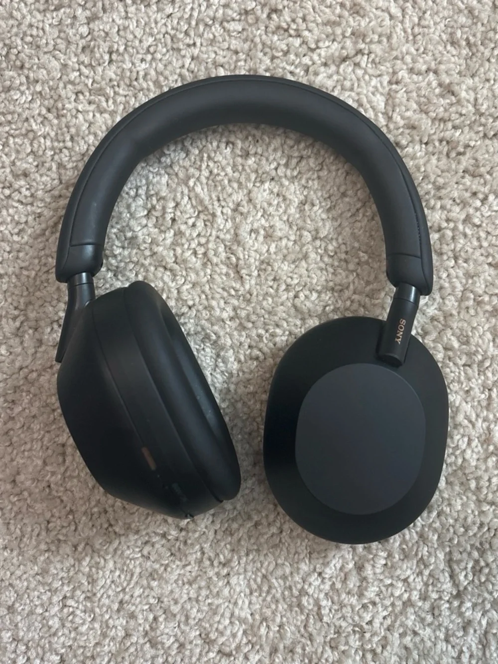 Sony WH-1000XM5